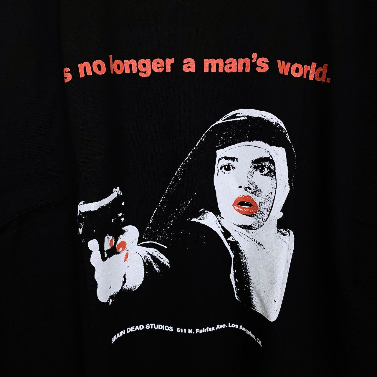 Brain Dead BRAIN DEAD X Ms .45 IT'S NO LONGER A MAN'S WORLD TEE Size US L / EU 52-54 / 3 - 3 Thumbnail