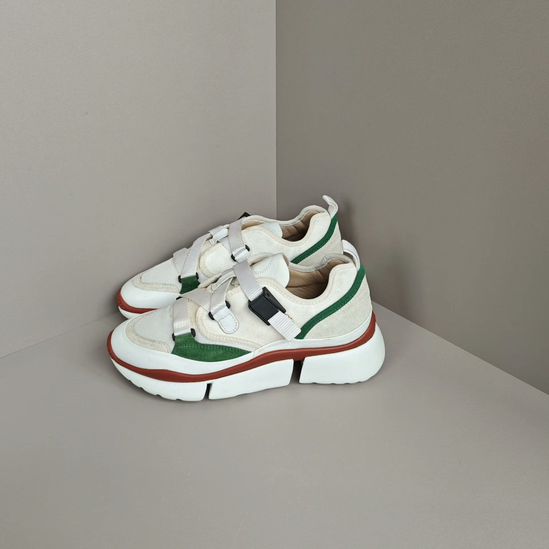 Chloe Chloe Casual Lowtop Sneakers us_7 Women Size US 7 / IT 37 - 1 Thumbnail