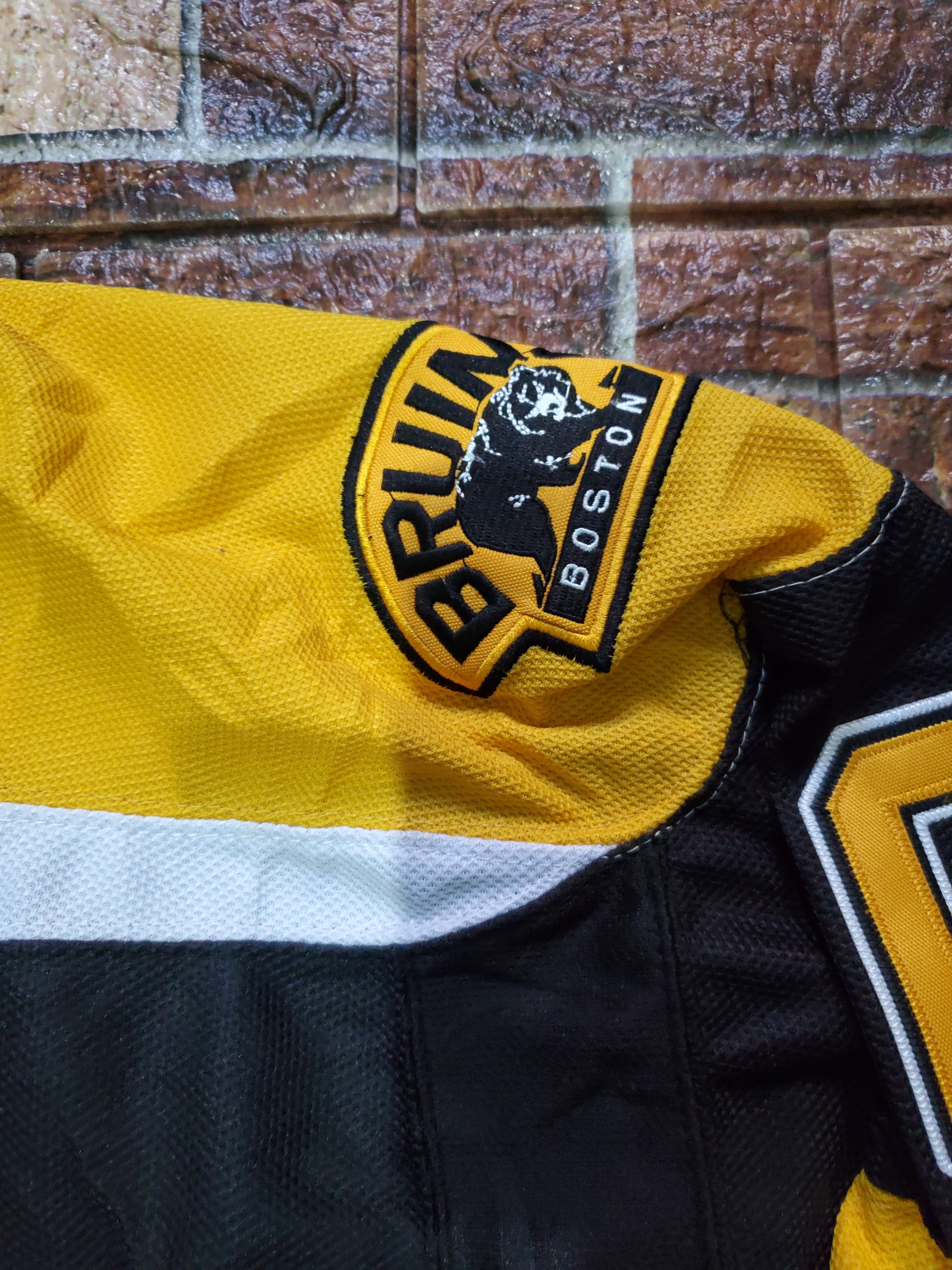 NHL Vintage Boston Bruins THOMAS #30 Jersey Reebok Shirt Size US XL / EU 56 / 4 - 5 Thumbnail