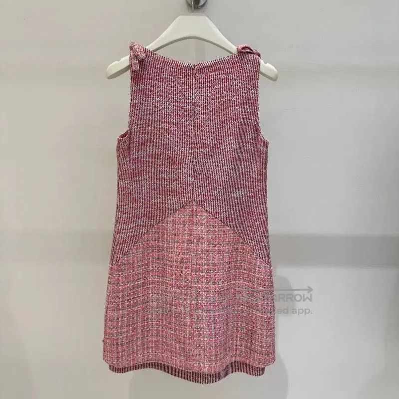 Chanel Chanel Pink Sleeveless Dress with Unique Texture . Size XS / US 0-2 / IT 36-38 - 4 Thumbnail