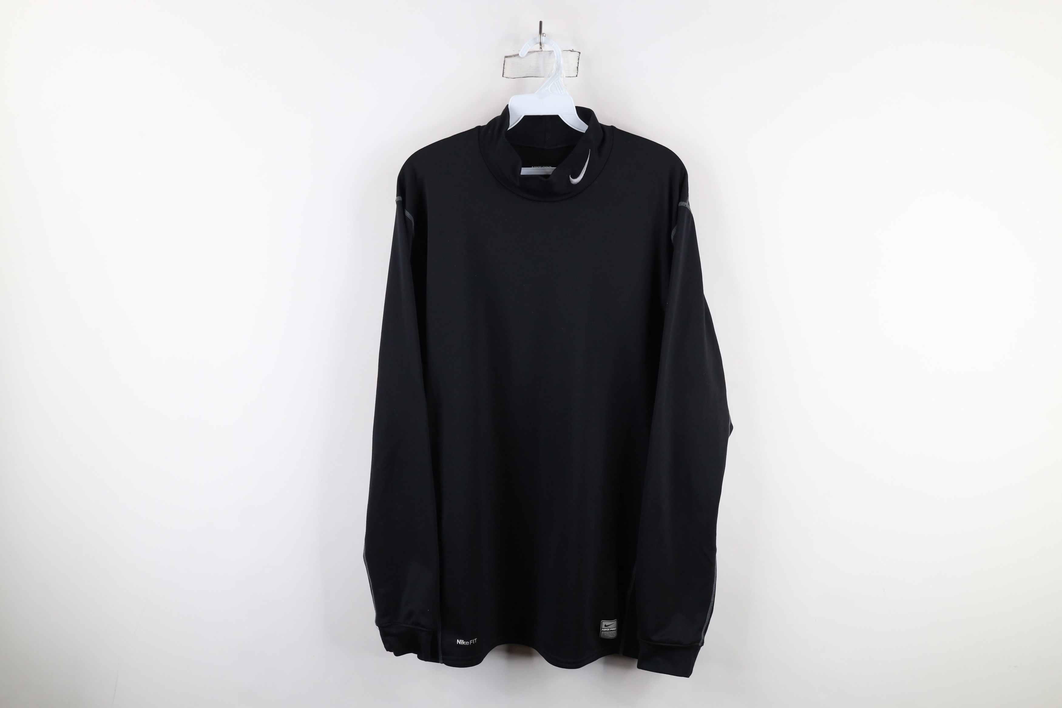Vintage Vintage Nike Pro Lined Mock Neck Outdoor Training T-Shirt Size US XL / EU 56 / 4 - 1 Thumbnail