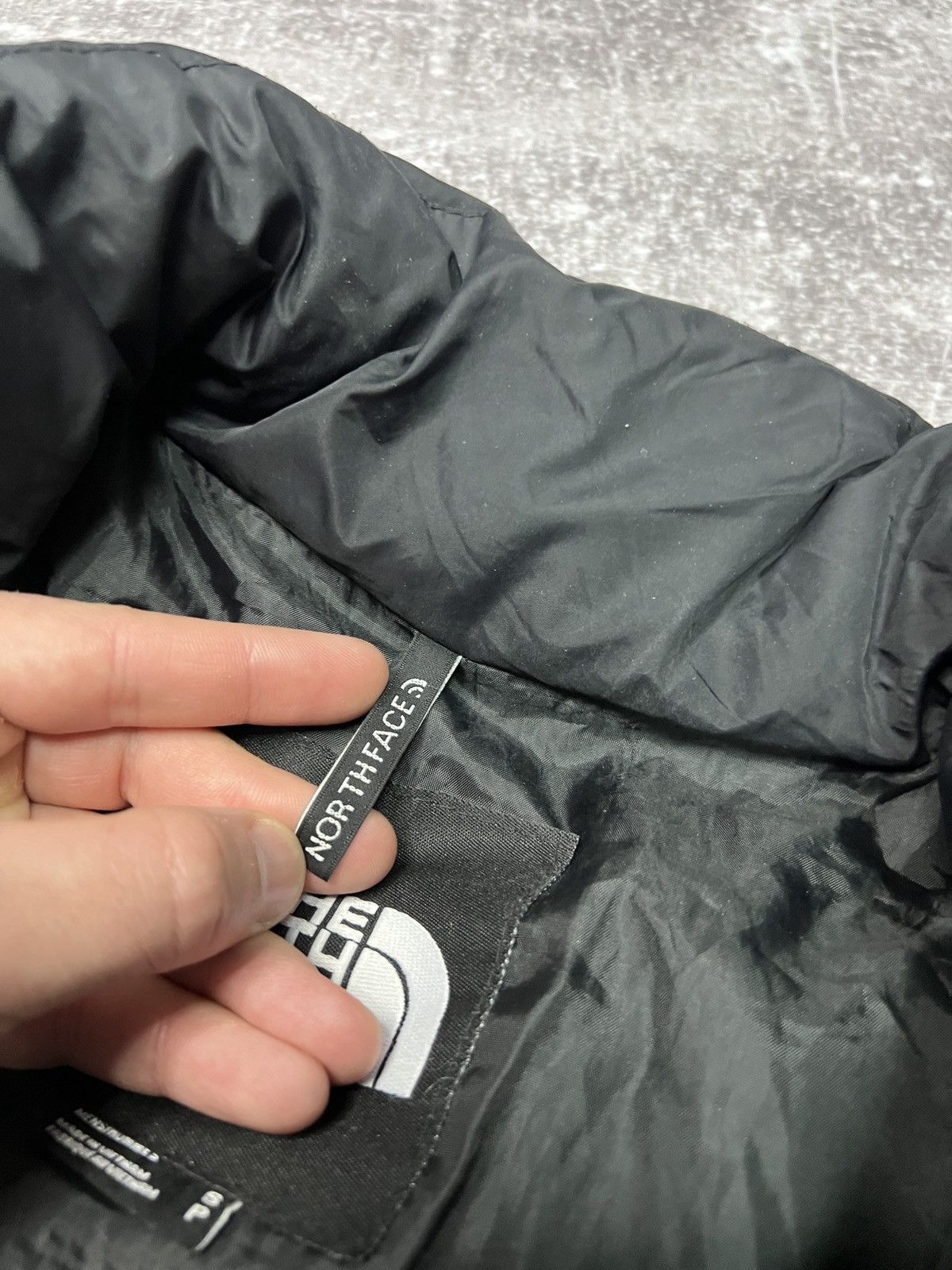 The North Face The North Face Puffer Jacket 700 Nuptse Black Purple Size US S / EU 44-46 / 1 - 8 Thumbnail