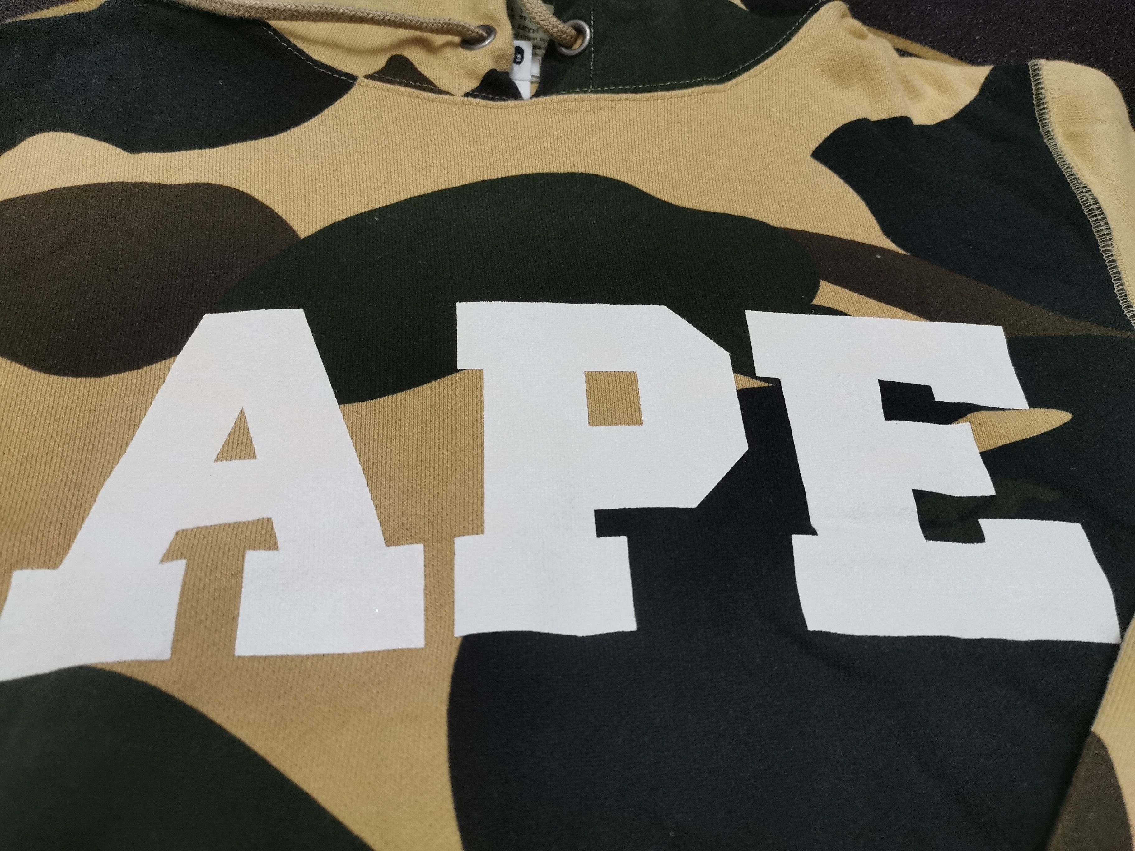 Bape 1st Camo Pullover Hoodie Size US S / EU 44-46 / 1 - 3 Thumbnail