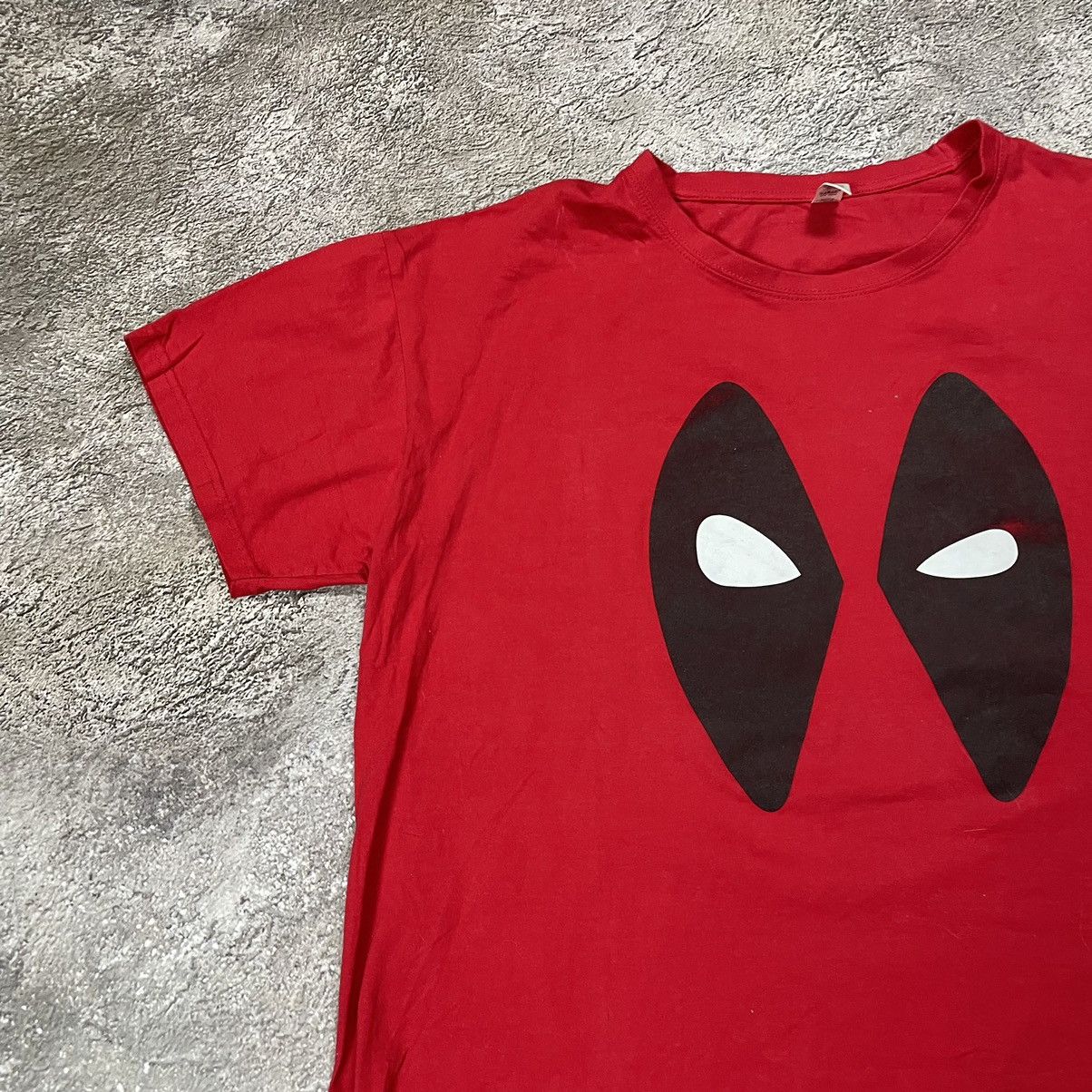 Vintage Vintage Y2K Deadpool Graphic Tee Streetwear Red Slim XXL Size US XXL / EU 58 / 5 - 2 Thumbnail