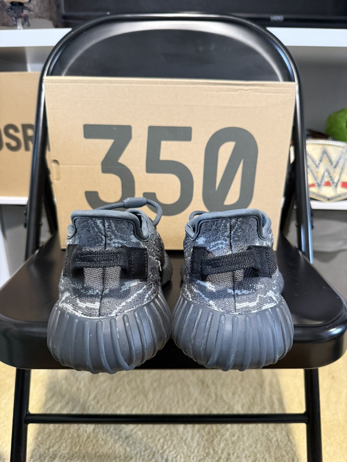 Yeezy Adidas Yeezy Boost 350 V2 MX Dark Salt Size US 7.5 / EU 40-41 - 3 Thumbnail