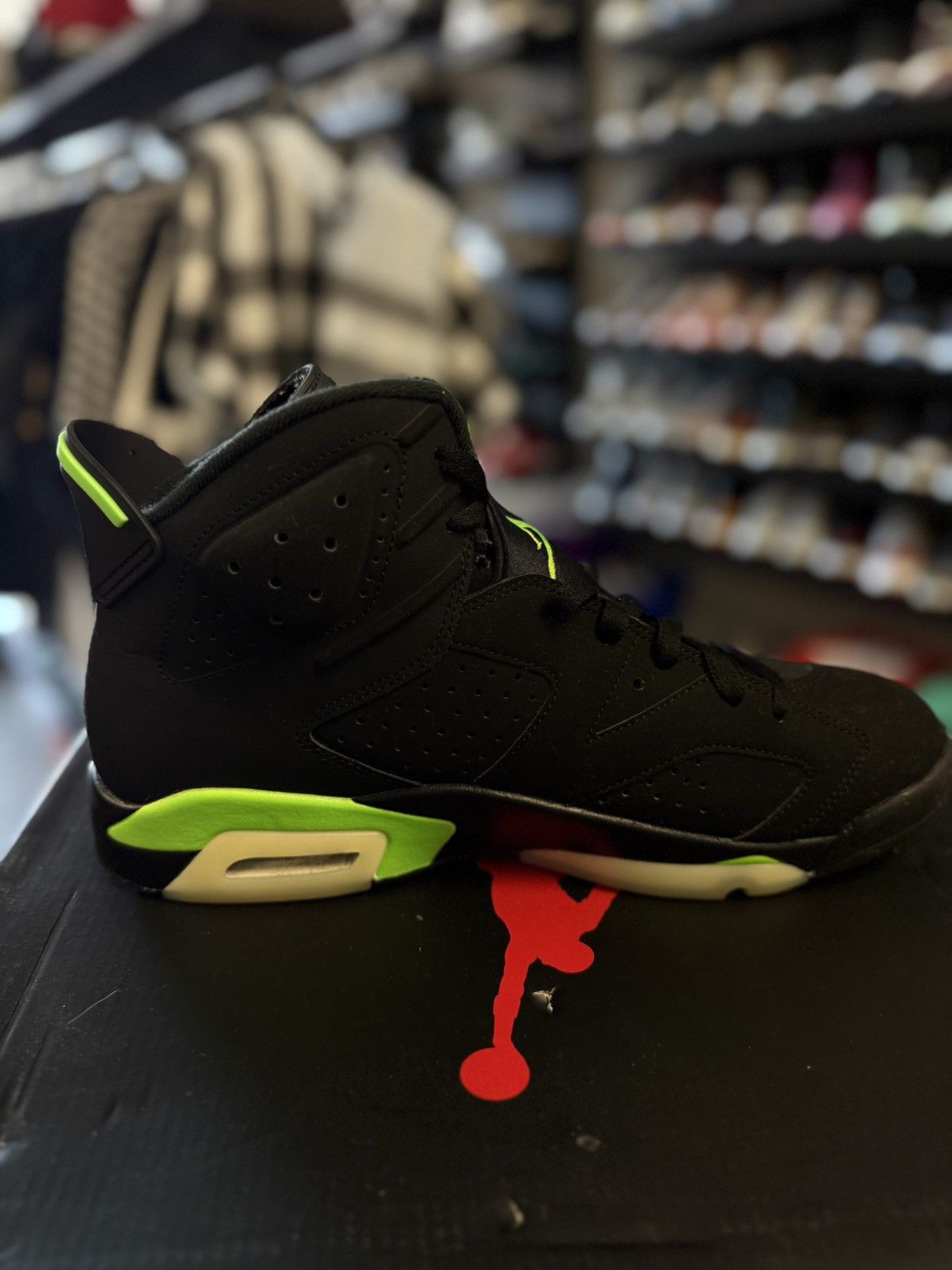 Jordan Brand × Nike Jordan 6 Electric Green Size 11.5 Clean Condition 🧼 Size US 11.5 / EU 44-45 - 5 Thumbnail