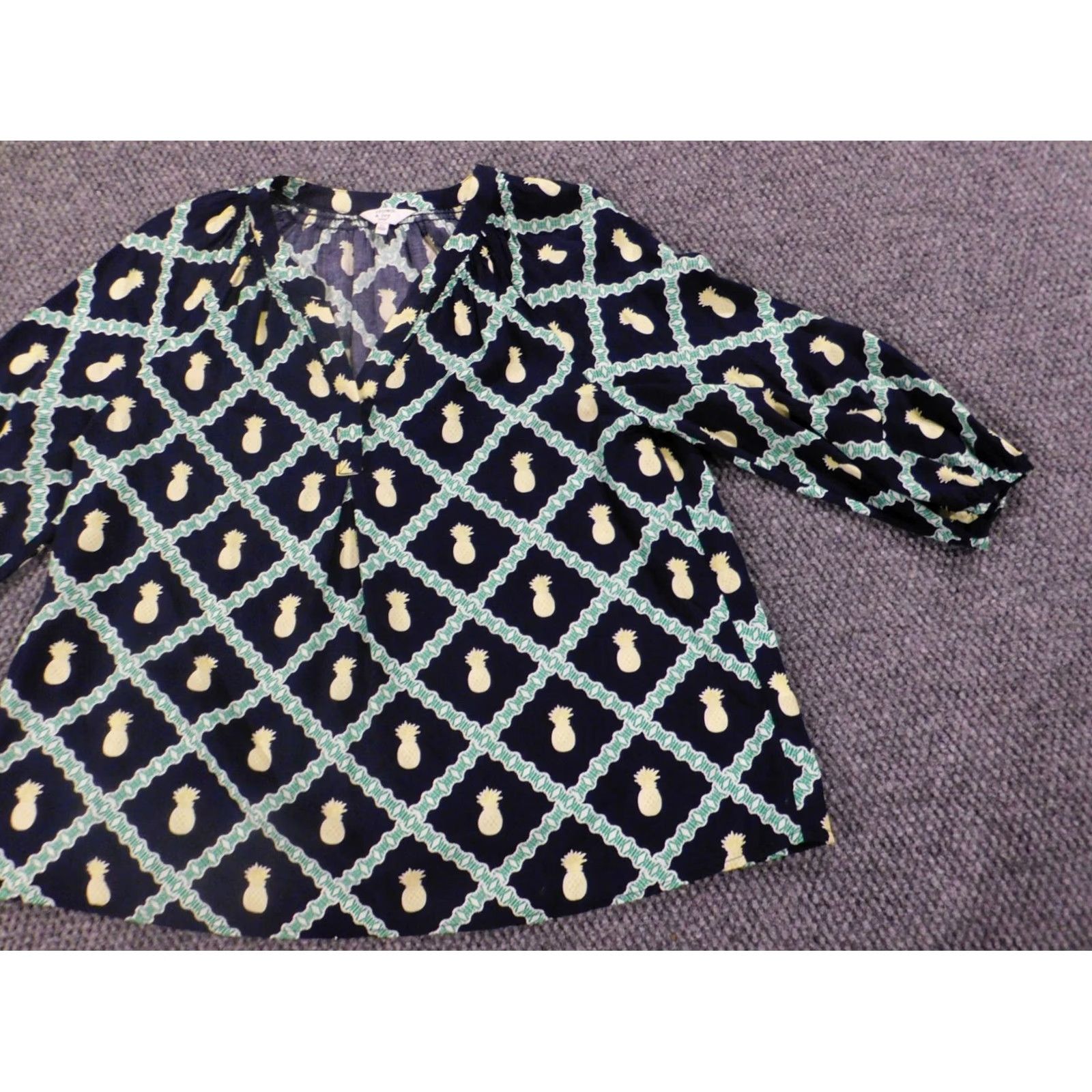 Vintage Crown & Ivy Blouse Women PL Petite Black Floral Crew Neck Pullover Knit Rayon Casual Stretch Size L / US 10 / IT 46 - 2 Thumbnail