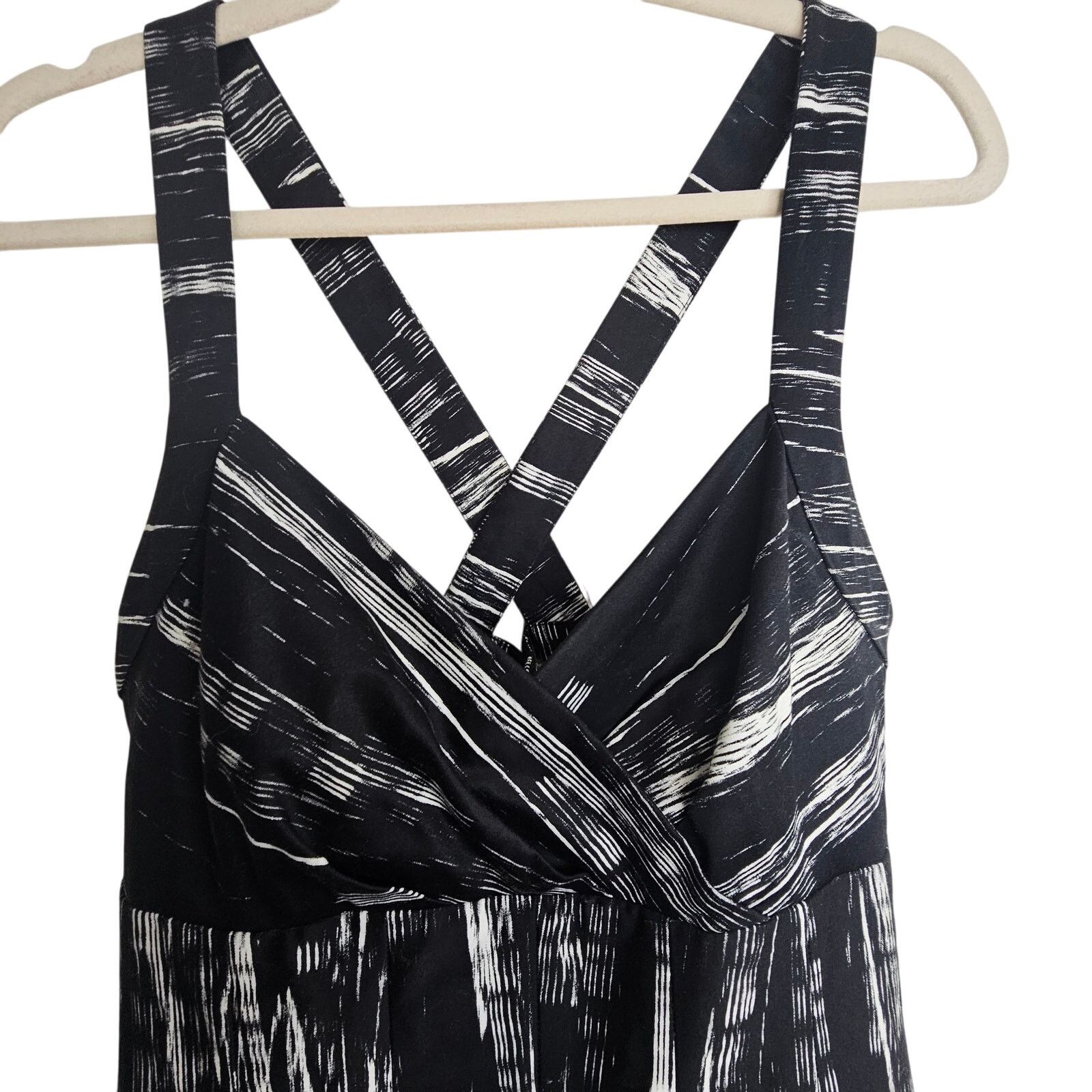 Calvin Klein Calvin Klein Womens Fit Flare Dress Sz 10 Cross Back Classic Size L / US 10 / IT 46 - 2 Thumbnail