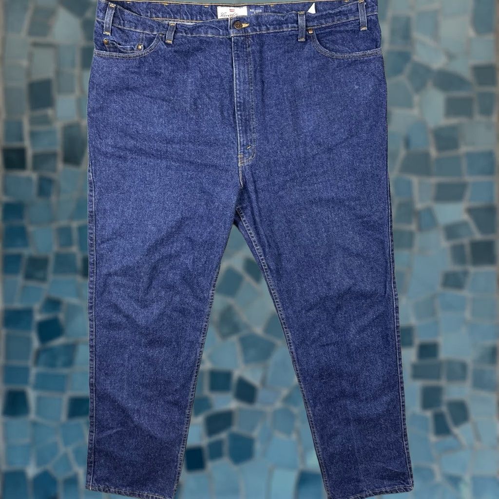 Levi's 2. Maximizes Search Visibility: Combines key features ("Vintage," "Levi'S," "540 Jeans," "Brown Tab") in a clear and prominent way Size US 32 / EU 48 - 1 Thumbnail