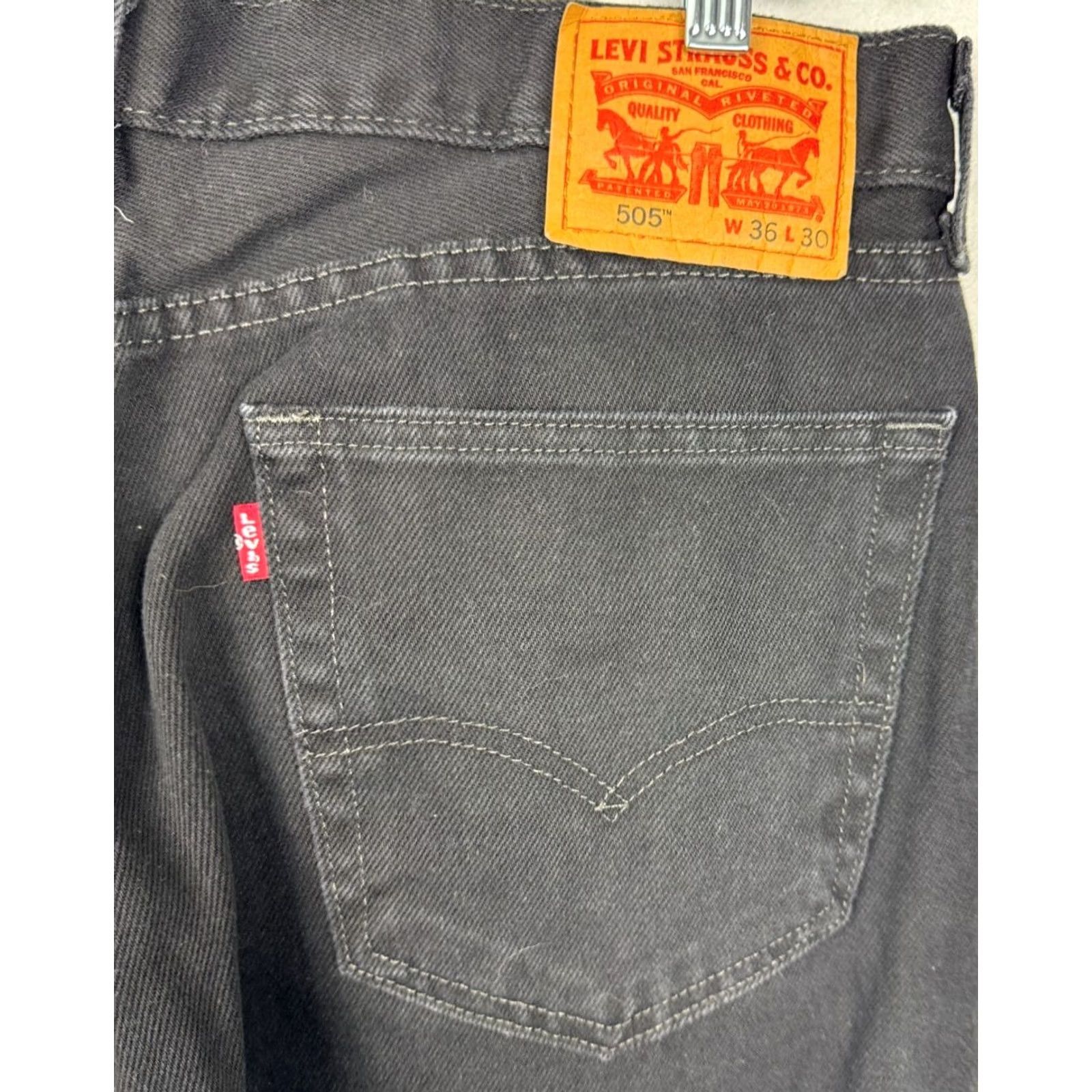 Levi's Item Specifications: Closure: Slip-On Size US 36 / EU 52 - 4 Thumbnail