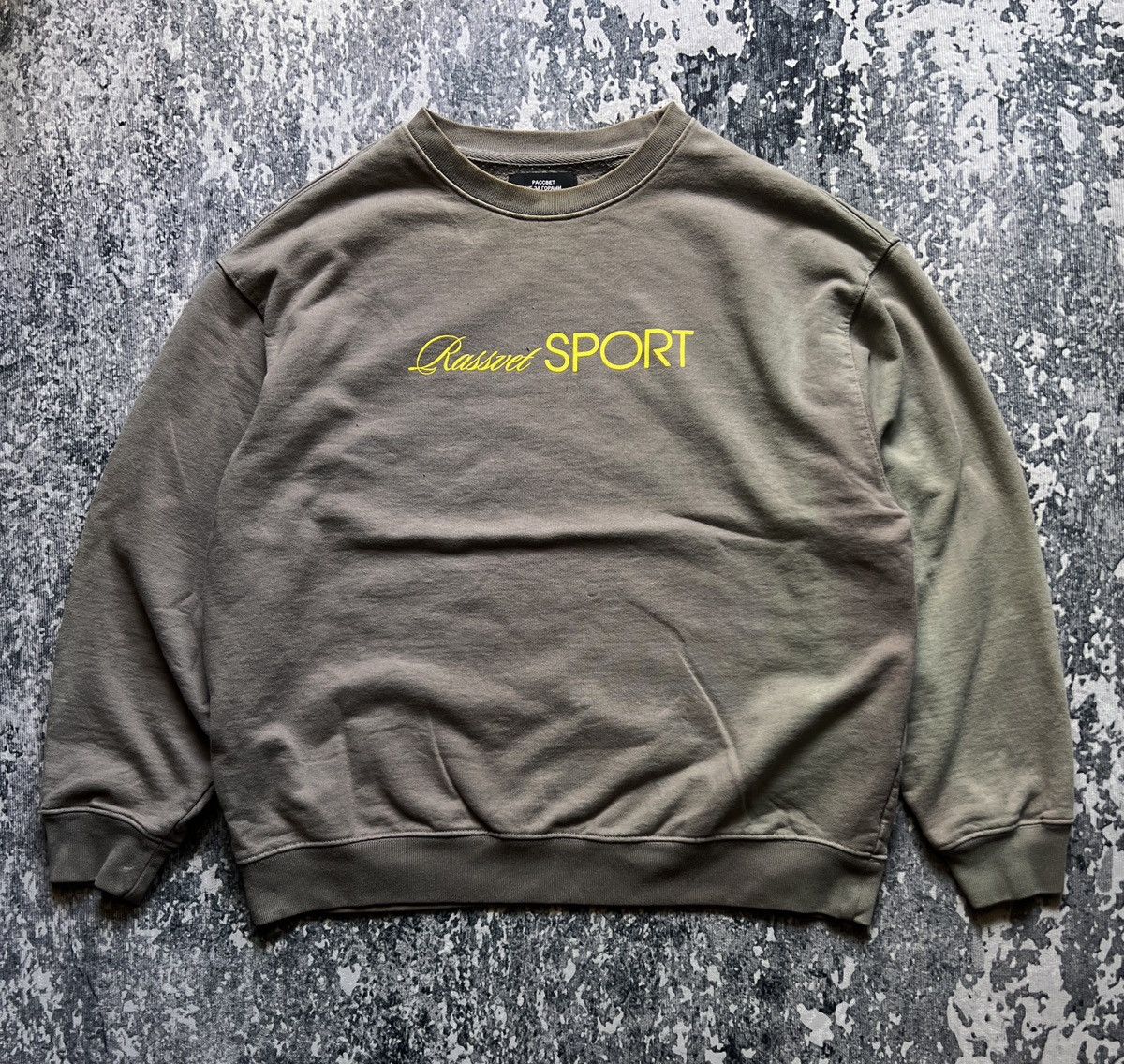 PACCBET GREY VARSITY COLLARED SWEATSHIRT | IAMNUE