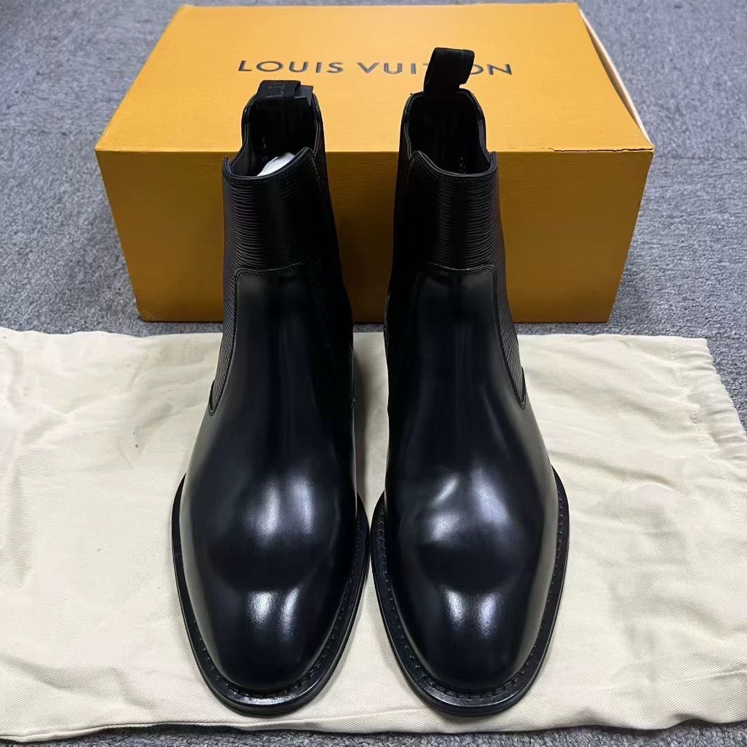 Louis Vuitton louis vuitton black chelsea ankle boots Size US 6.5 / EU 39-40 - 2 Thumbnail