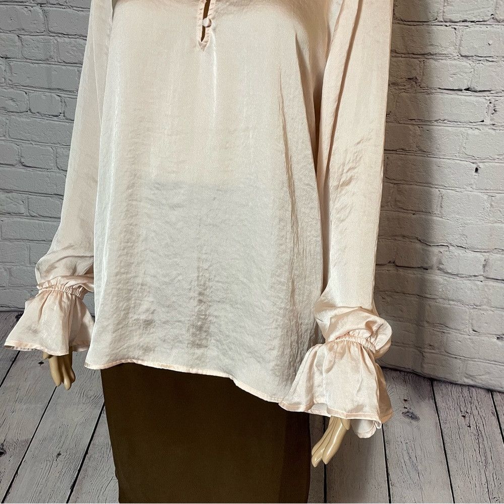 Paige NWT New $179 Paige Resa Satin Pale Pink Blouse Size L Size L / US 10 / IT 46 - 7 Thumbnail