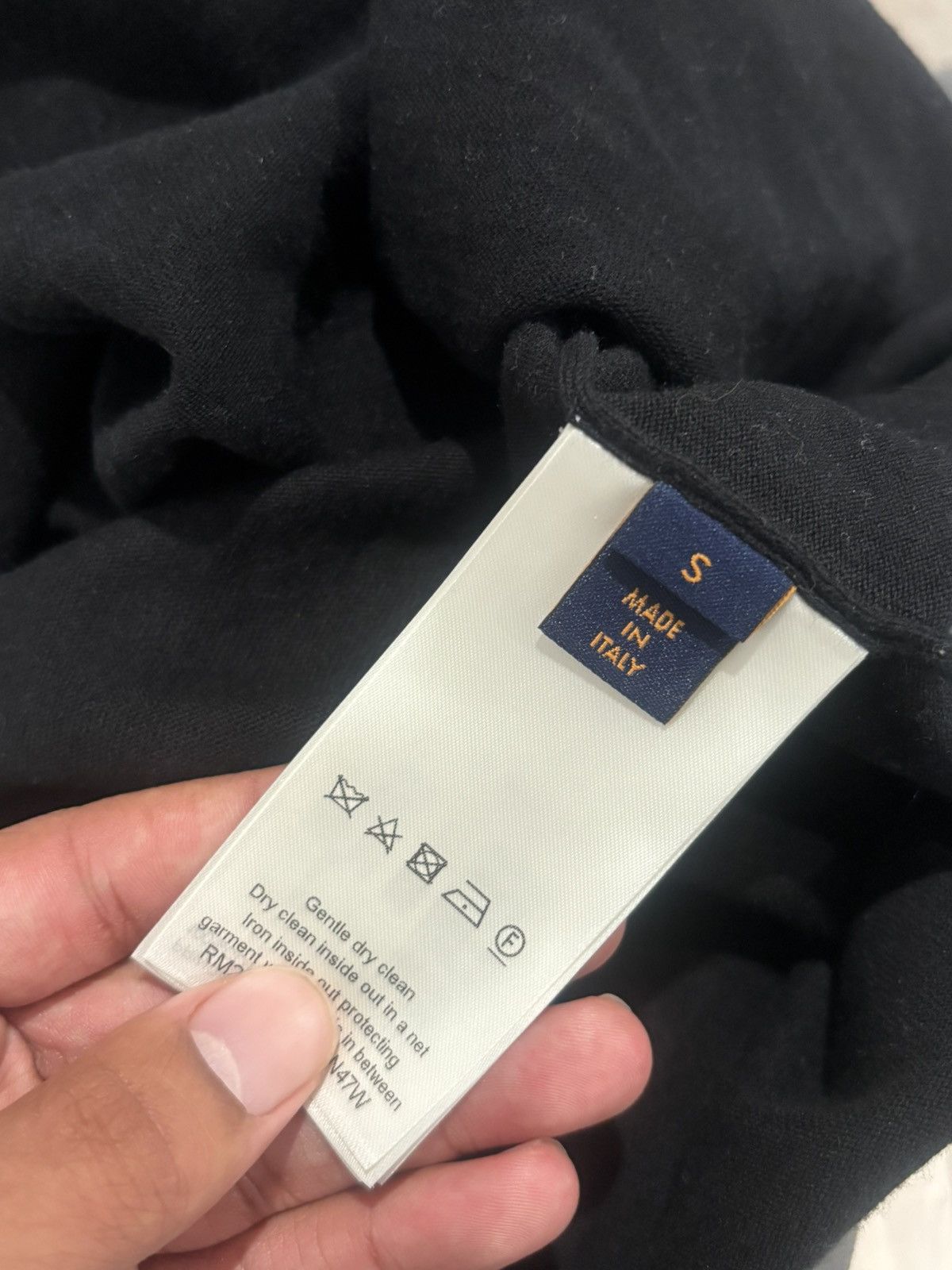 Louis Vuitton Louis Vuitton Short-Sleeved Cotton Crewneck Authentic Size US S / EU 44-46 / 1 - 6 Thumbnail