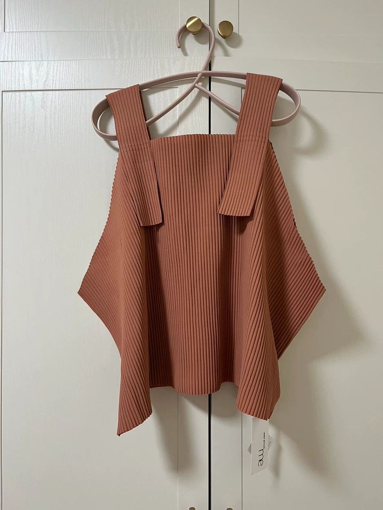 Issey Miyake Issey Miyake size:one size Brown pleated top vest Size XS / US 0-2 / IT 36-38 - 1 Thumbnail