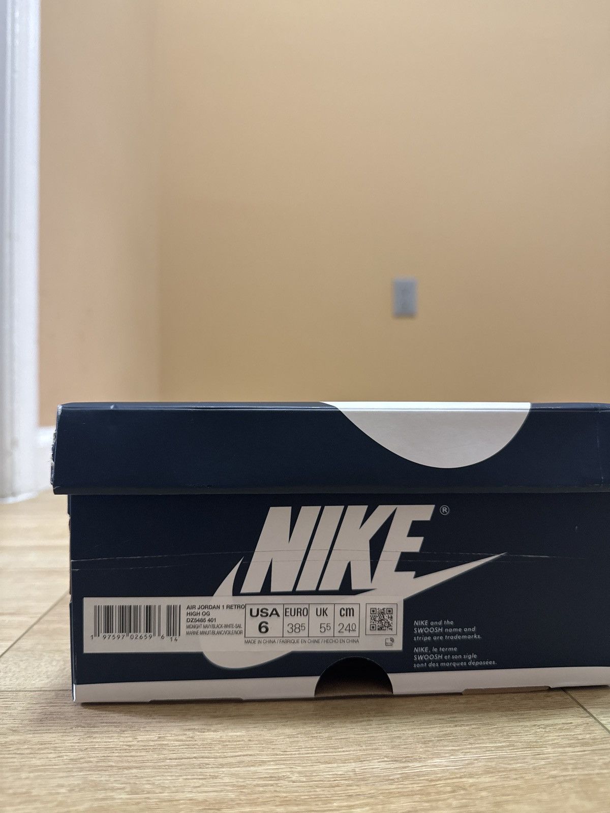 Jordan Brand 🏀 Nike Air Jordan 1 “Midnight Navy” Men’s Sz 6 – BNIB Size US 6 / EU 39 - 6 Thumbnail