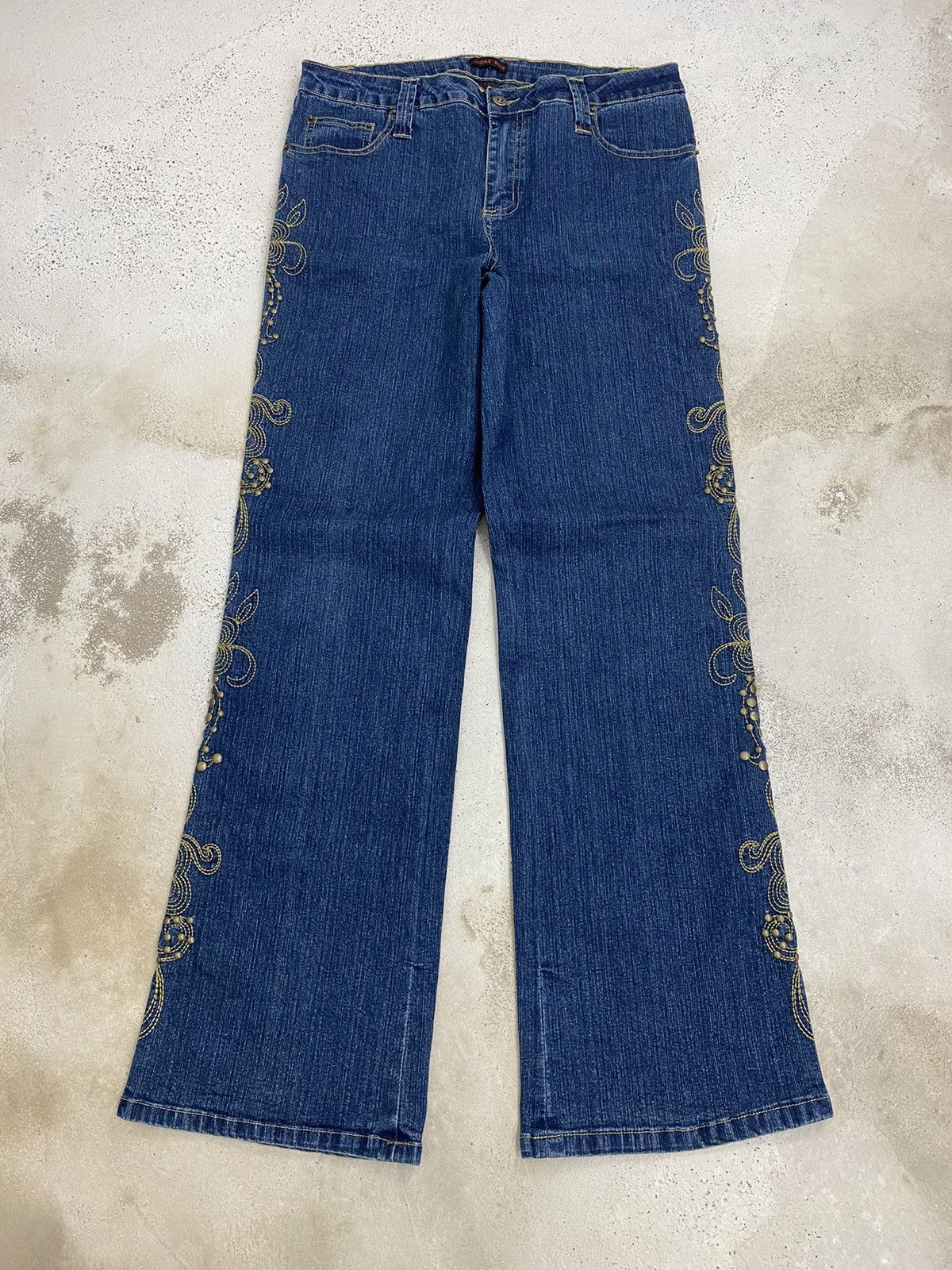 If Six Was Nine × Japanese Brand × Le Grande Bleu (L.G.B.) Flare Andre Denim Floral Embroidery Boho Chic Style Elegant Size US 31 - 3 Thumbnail