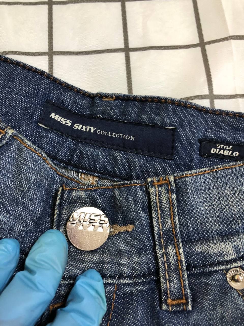 Miss Sixty Miss Sixty Distressed Denim Jeans Y2K Hype Streetwear Style Size 25" / US 0 / IT 36 - 14 Thumbnail