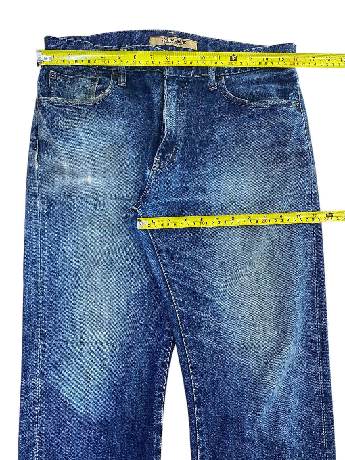 Uniqlo Uniqlo Blue Faded Wash Style Loose Jeans Size US 32 / EU 48 - 5 Thumbnail