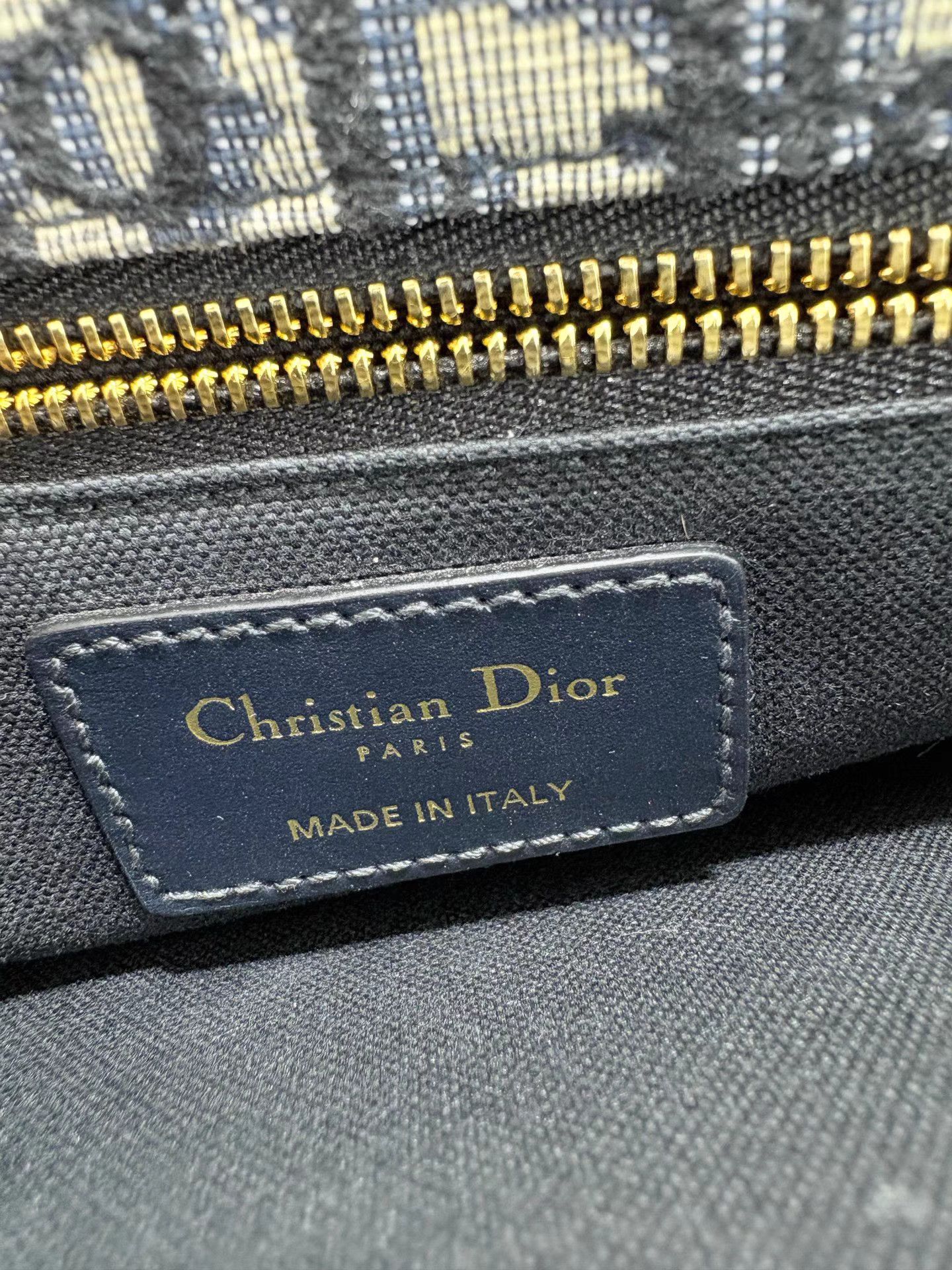 Dior DIOR 30 Montaigne Shoulder Bag & Crossbody Bag Size ONE SIZE - 7 Thumbnail