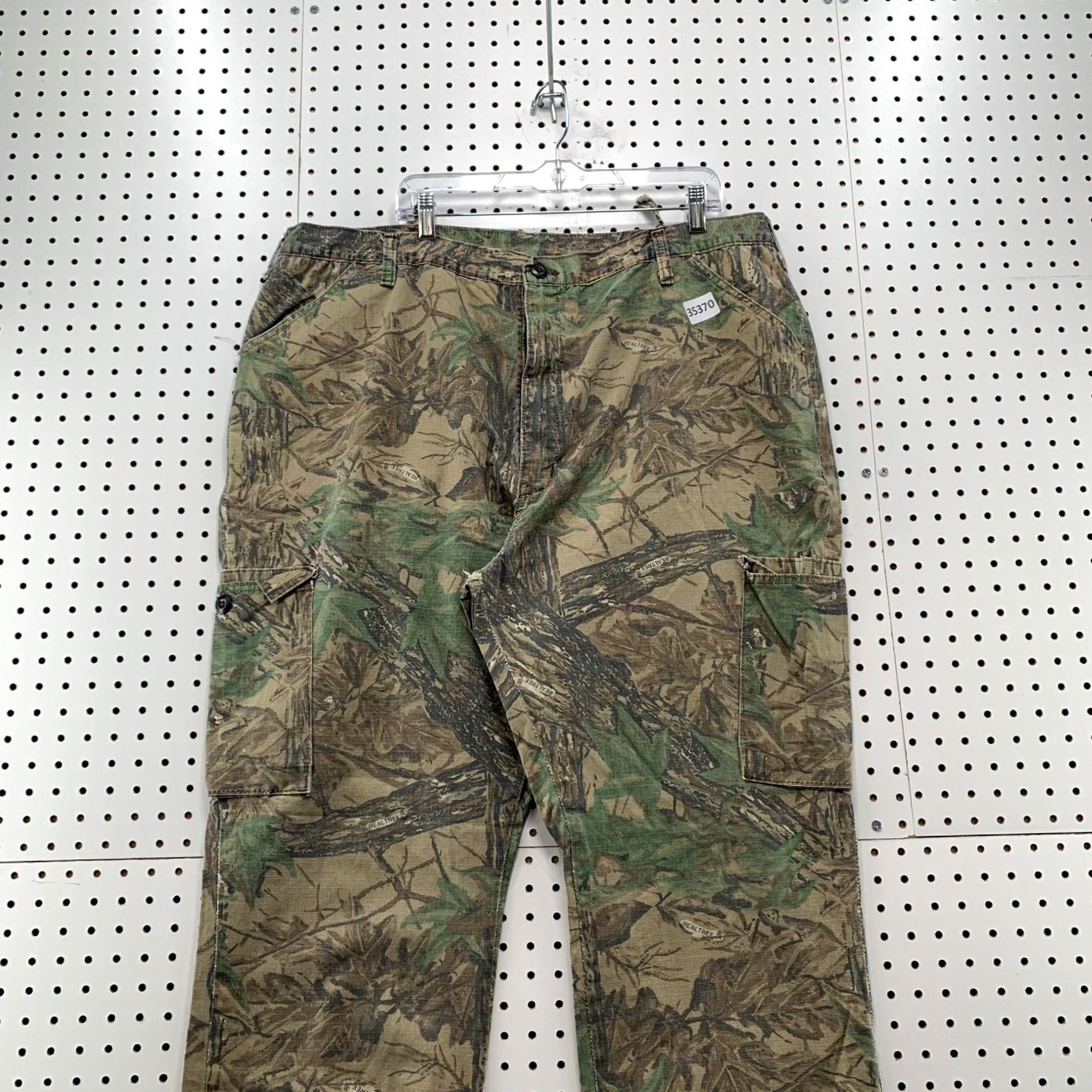 AMO VINTAGE Camo Hunting Pants Size 2XL 42x30 Brown Tree Made USA Pants Men 2XL Camouflage Cargo Relaxed Straight Inseam 30 USA Brown Camouflage 42x30 Size US 39 - 2 Thumbnail