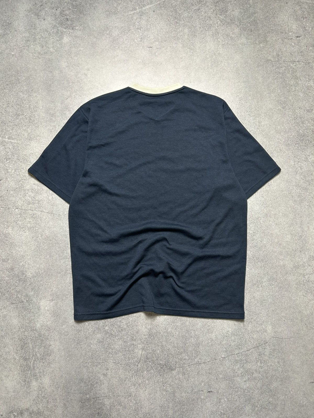 Quiksilver × Vintage Vintage 2000’s Quiksilver Small Logo Athletic Surf T-Shirt Size US L / EU 52-54 / 3 - 4 Thumbnail