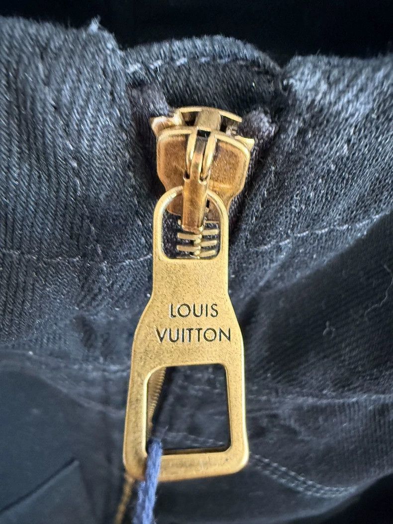 Louis Vuitton Louis VuittonEmbossed lumberjack denim jacket 2502-Nextarro Size US M / EU 48-50 / 2 - 3 Thumbnail