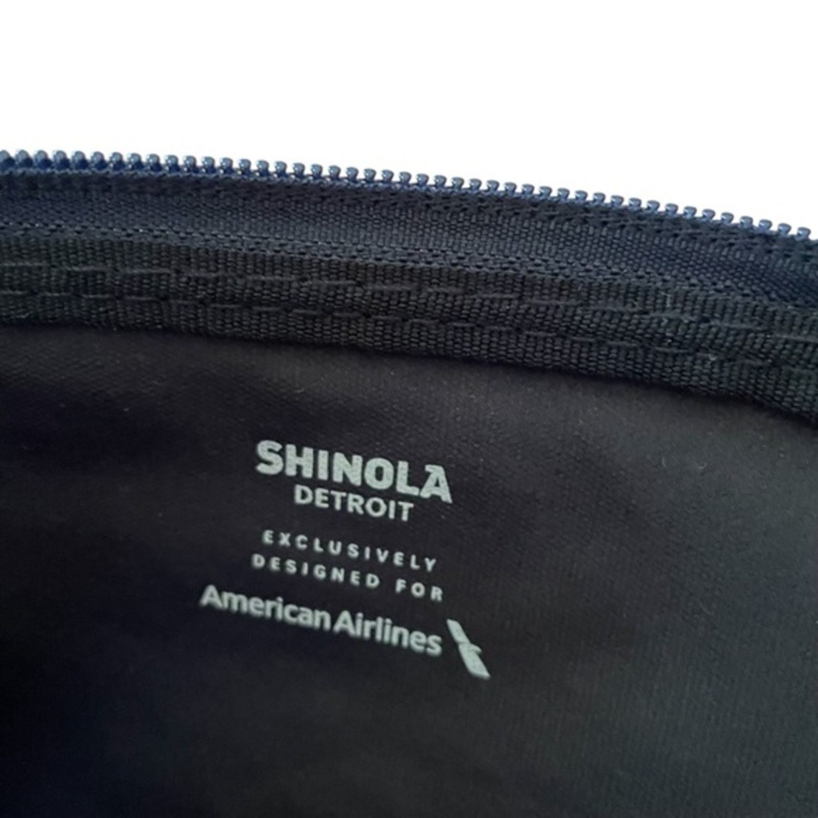 Shinola Shinola x American Airlines Navy Blue Canvas Amenity Kit Bag Size ONE SIZE - 5 Thumbnail