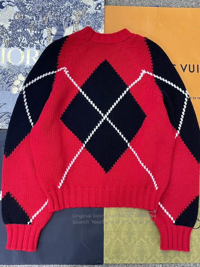 Alexander McQueen Alexander Mcqueen Red and black colour matching diamond pl Size US S / EU 44-46 / 1 - 2 Thumbnail