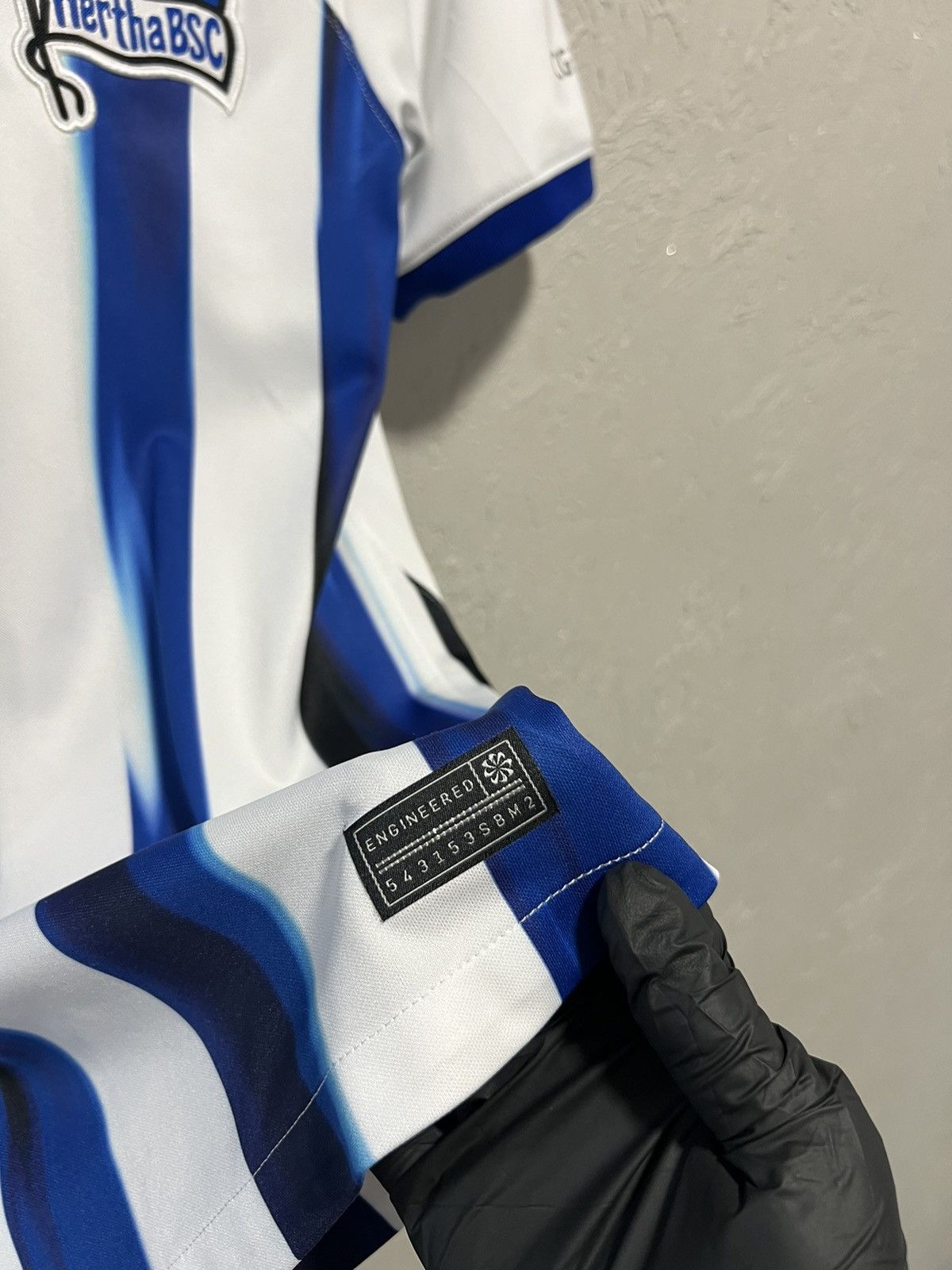 Nike Nike Hertha BSC Berlin Jindaoui Shirt #17 Size US S / EU 44-46 / 1 - 9 Thumbnail