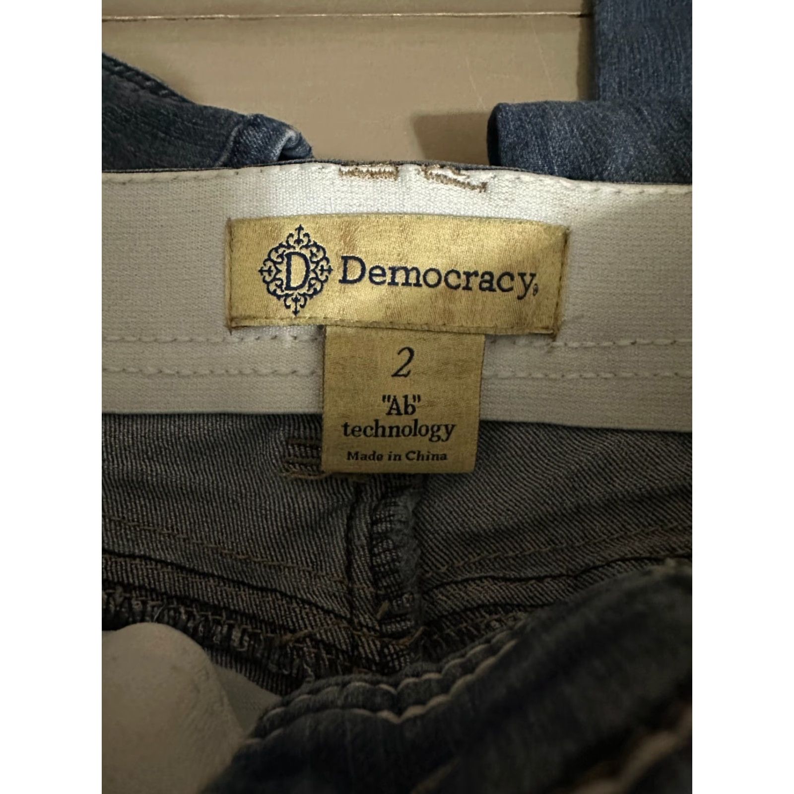 Vintage **Democracy Women's Size 2 Blue Bootcut Jeans** User: Democracy Women's Size 2 Blue Bootcut Jeans Size 26" / US 2 / IT 38 - 3 Thumbnail