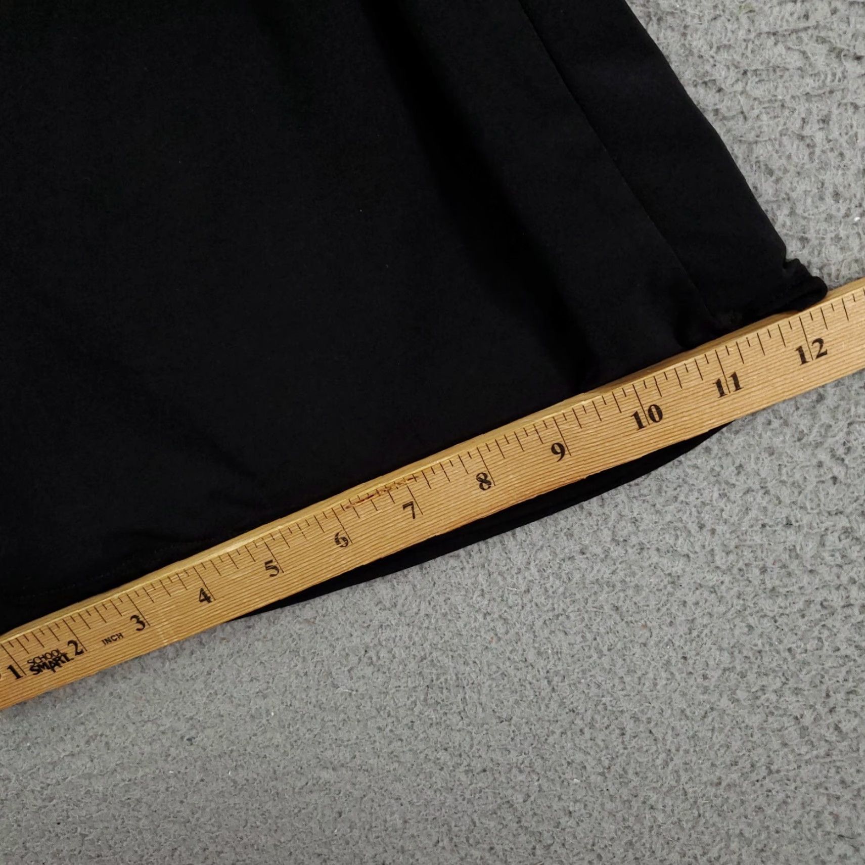 Vintage Tahari Womens Jumpsuit Size 4 Wide Leg Black Stretch Belted Zip Back V Neck Size 27" / US 4 / IT 40 - 5 Thumbnail