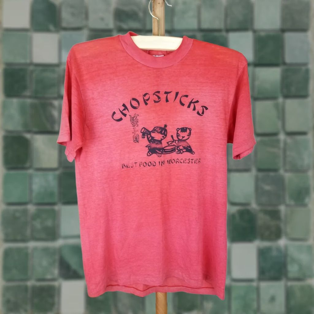 Hanes VINTAGE 80s CHOPSTICKS RED SUPER PAPER THIN WORN HANES SINGLE STITCH T-SHIRT L Size US L / EU 52-54 / 3 - 1 Thumbnail