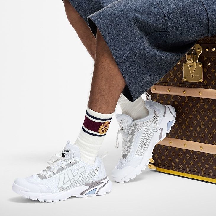 Louis Vuitton LV Runner Tatic Trainers Size US 5.5 / EU 38 - 2 Thumbnail