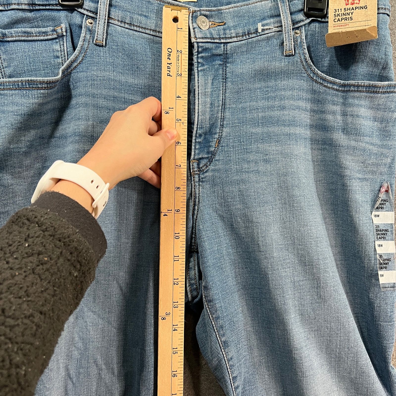 Other Levi's 311 Shaping Skinny Capri Women's Jeans Blue Denim Size 40" / US 18 - 9 Thumbnail