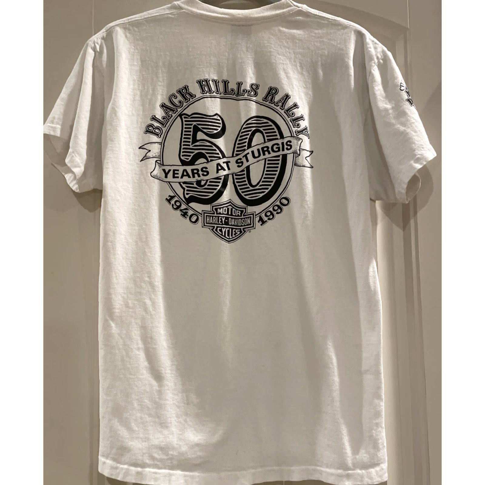 Harley Davidson VTG Harley-Davidson Shirt Mens T-Shirt 1990s Sturgis South Dakota Harley Davidson Logo 90s Biker Cotton Blend White Short Sleeve Crew Neck Size L Size US L / EU 52-54 / 3 - 7 Thumbnail