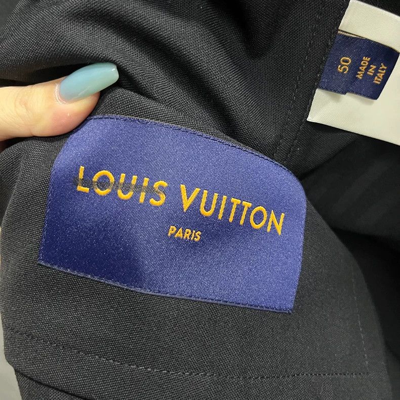 Louis Vuitton Louis Vuitton Black Solid Shirt Long Sleeve Jacket Size US M / EU 48-50 / 2 - 3 Thumbnail