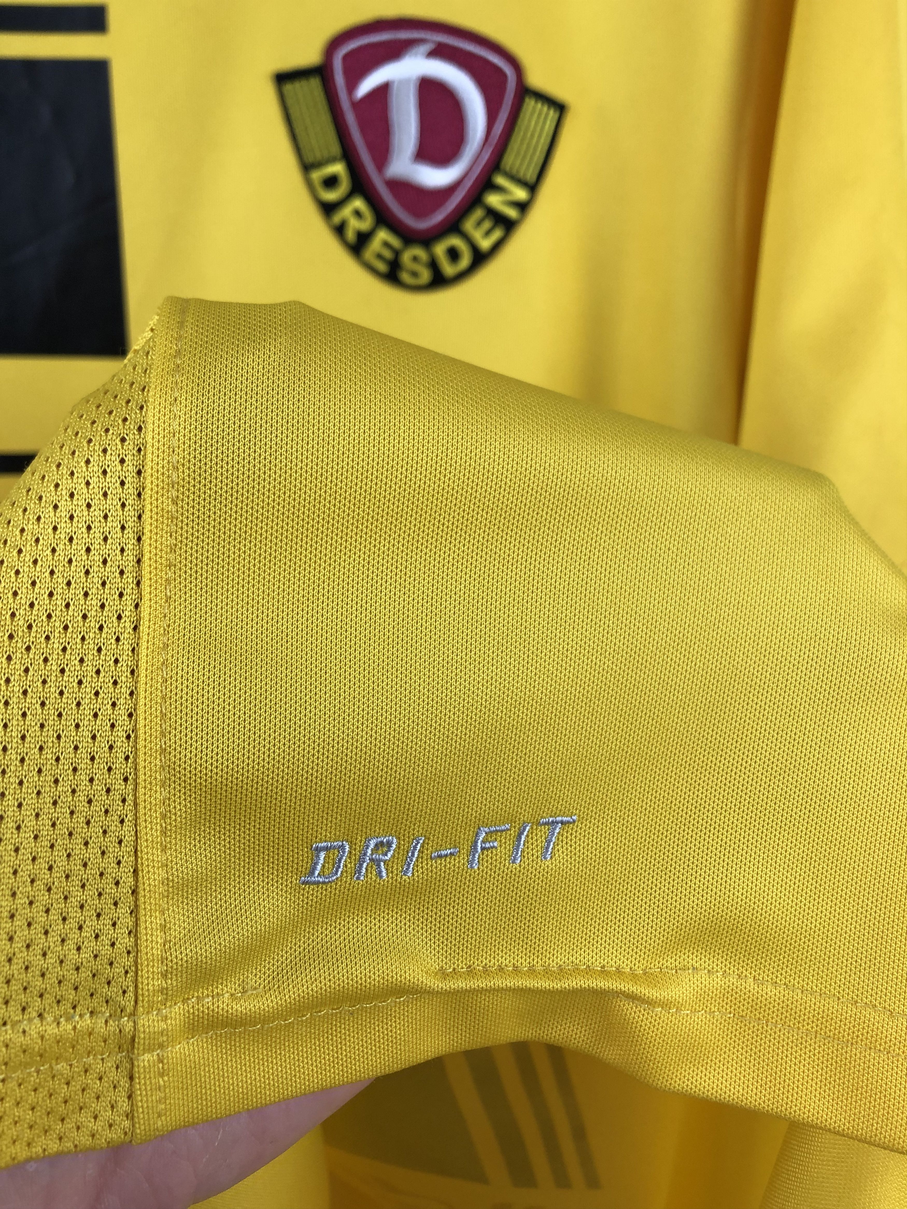 Nike Dynamo Dresden shirt Soccer #25 Koch Jersey Player Issue Size US L / EU 52-54 / 3 - 12 Thumbnail