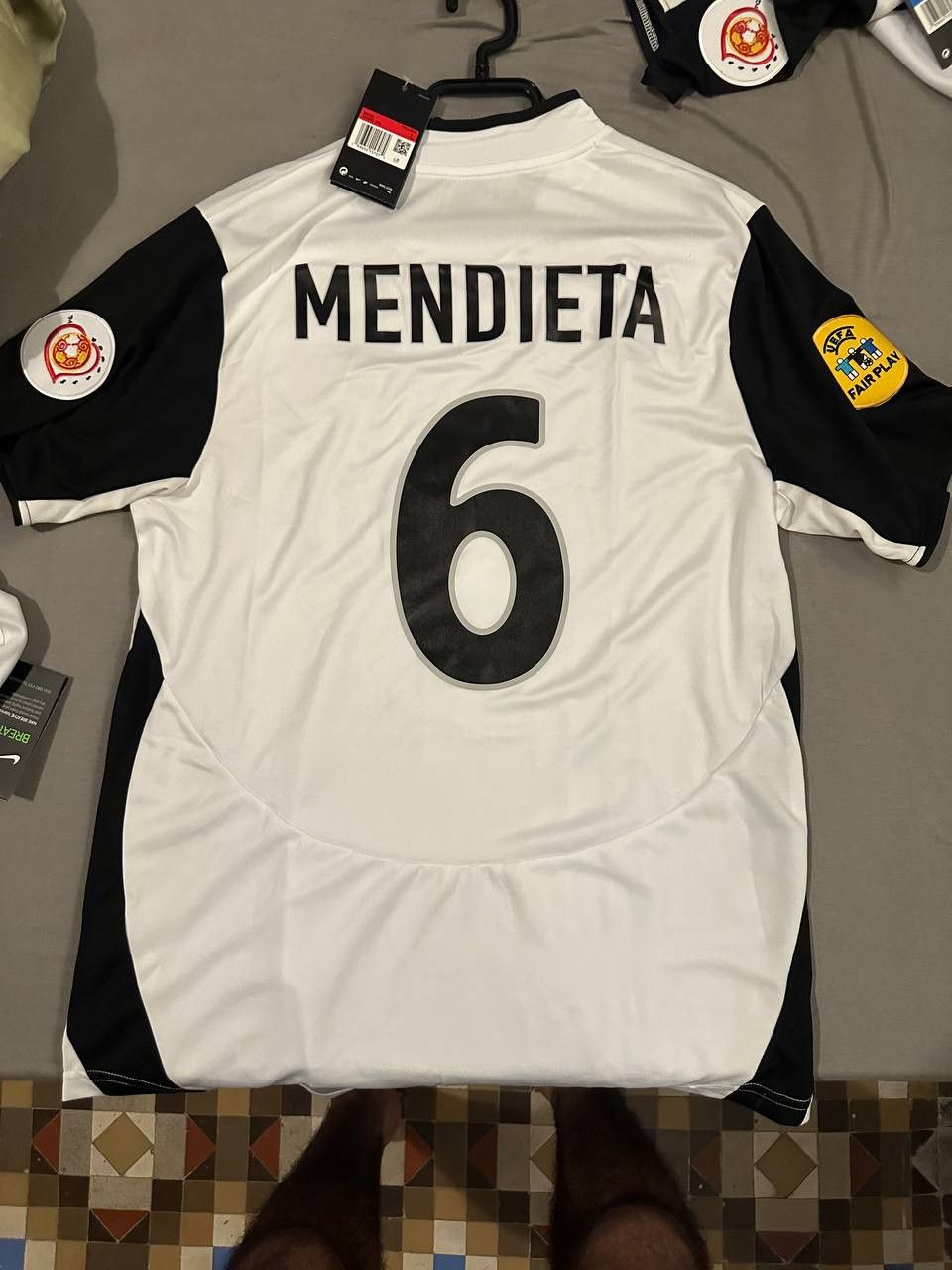 Other Valencia fc jersey 2004 Size US L / EU 52-54 / 3 - 3 Thumbnail
