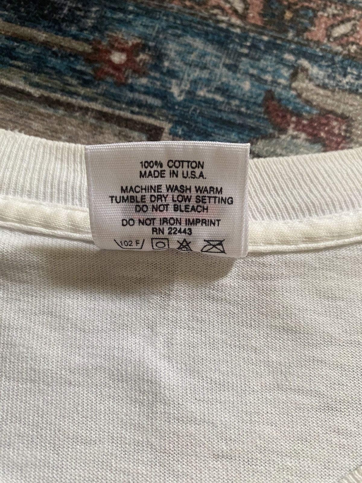 Vintage Vintage RARE Quiksilver 25 Years of real surfing T Shirt Size US L / EU 52-54 / 3 - 7 Thumbnail