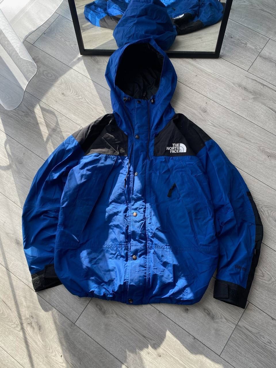 The North Face Vintage The North Face Hyvent Waterproof Jacket M Size US M / EU 48-50 / 2 - 1 Thumbnail