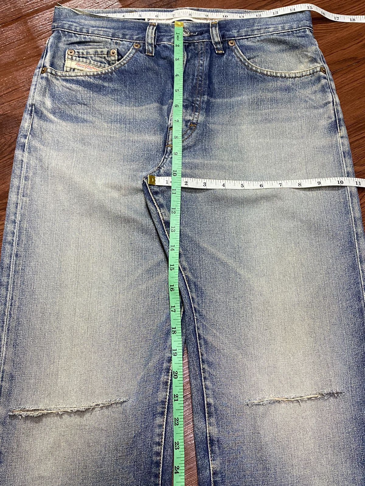 Diesel Black Gold Vintage Diesel Industry Faded Wash Distressed Slim Jeans Size US 30 / EU 46 - 17 Thumbnail