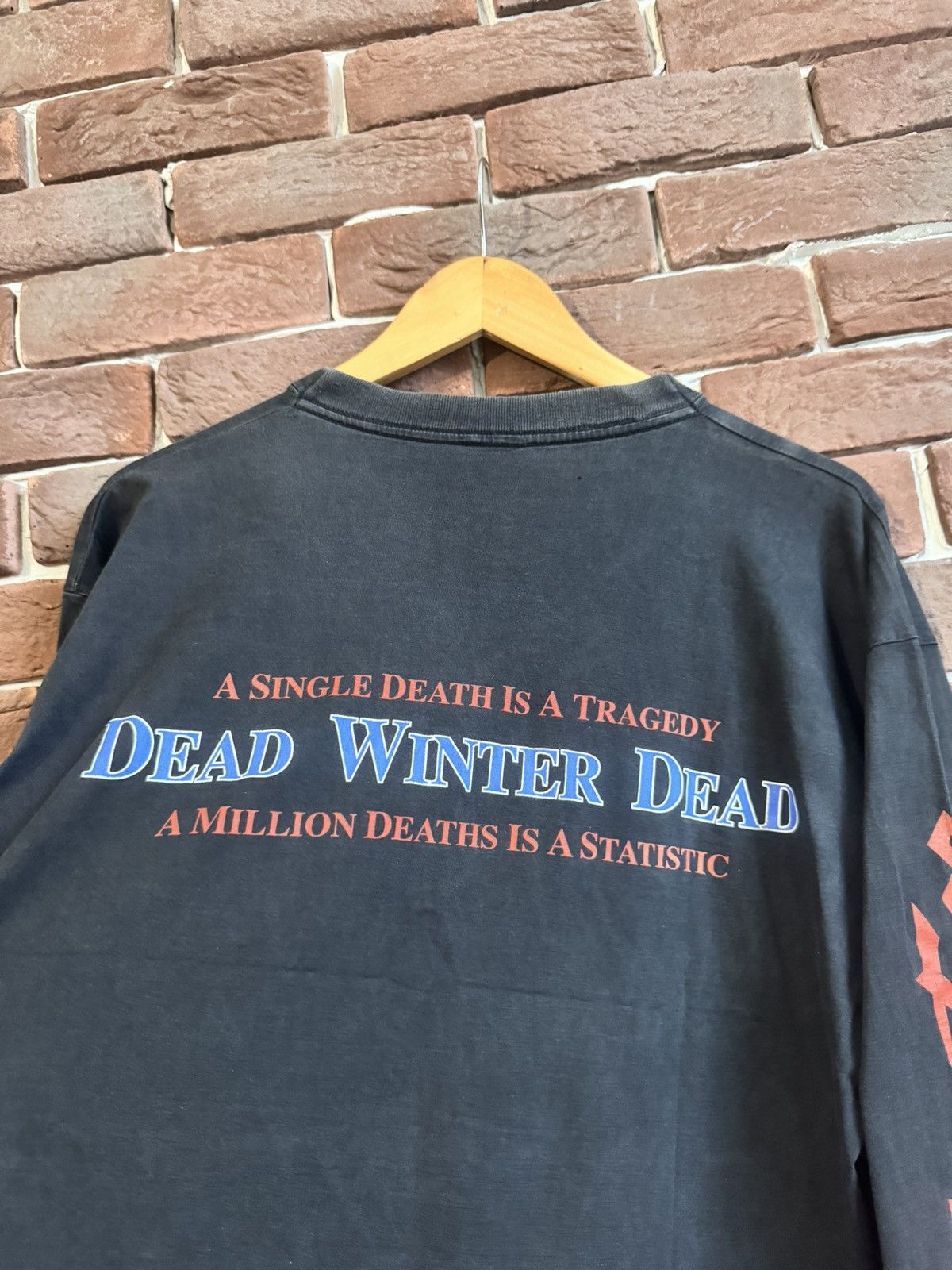 Band Tees Rare 1995 Savatage Dead Winter Vintage Band Tee Metal 90s Size US XL / EU 56 / 4 - 9 Thumbnail
