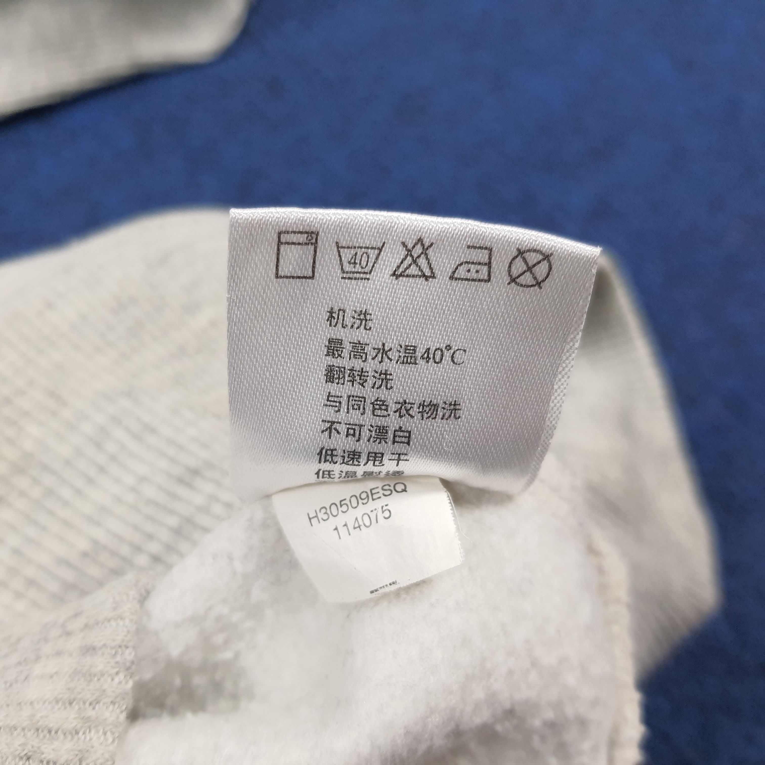 Nike Vintage Nike Small Embroidery Swoosh Grey Hoodie C295N10 Size US M / EU 48-50 / 2 - 8 Thumbnail