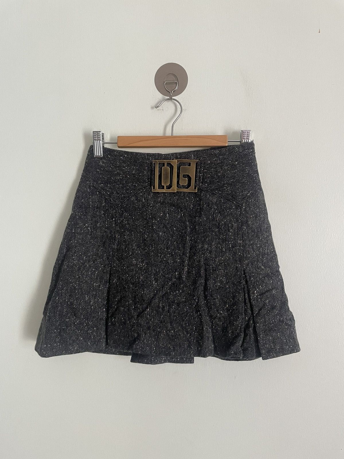 Dolce & Gabbana Dolce & Gabbana Lamb Wool Mini Skirt Size 26" / US 2 / IT 38 - 1 Thumbnail