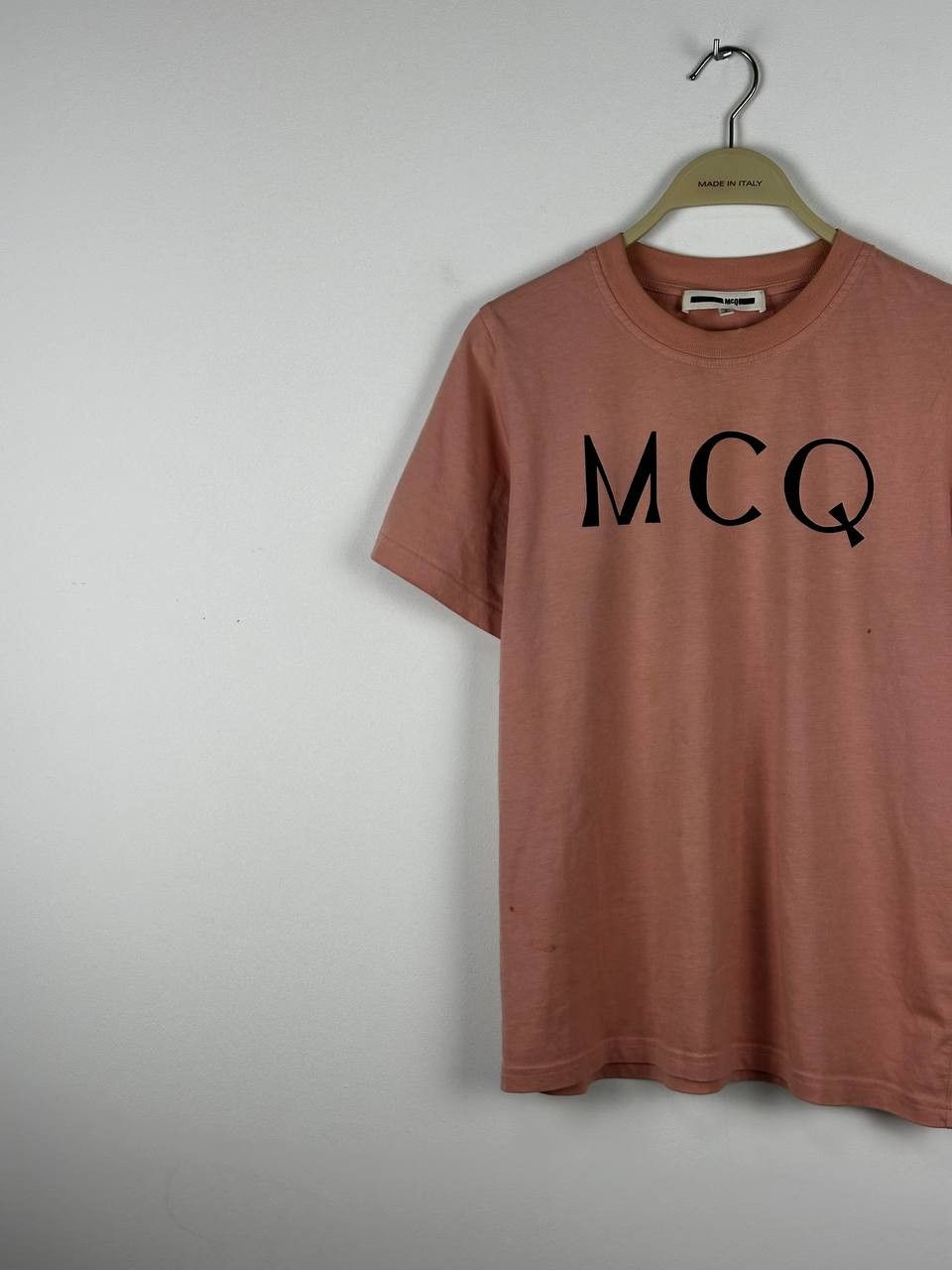 Alexander McQueen × MCQ Alexander Mcquine MCQ Pink Big Logo T Shirt Size S / US 4 / IT 40 - 2 Thumbnail