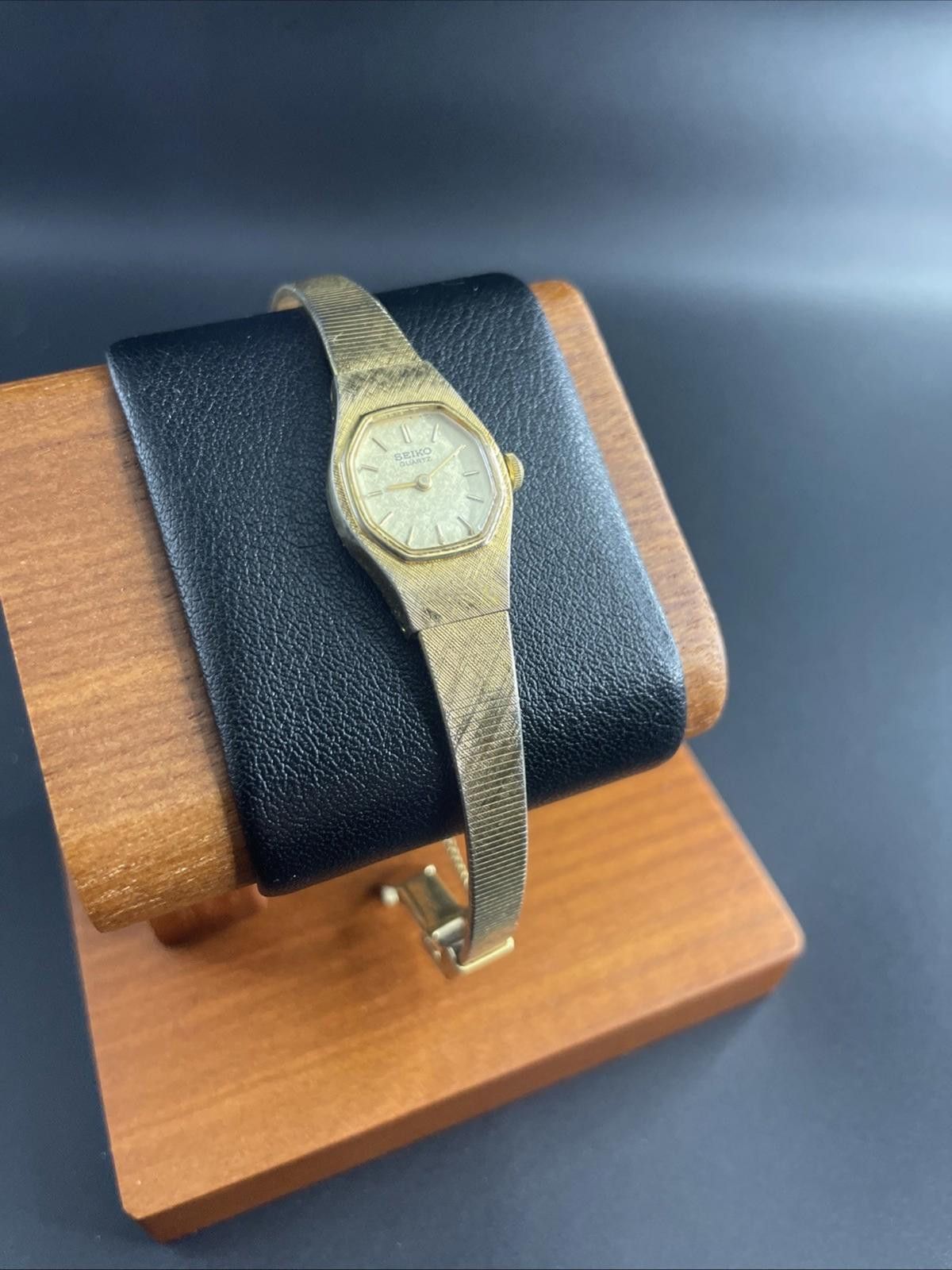 Seiko VTG Seiko 5420-5059 17mm Gold Tone Quartz Watch New Battery Size ONE SIZE - 2 Thumbnail
