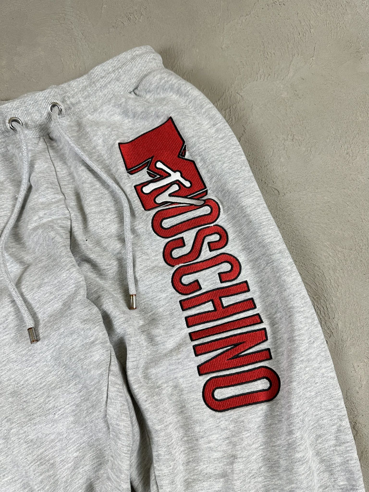 H&M × Moschino Moschino x H&M x MTV Big Logo Sweatpants Size US 30 / EU 46 - 4 Thumbnail