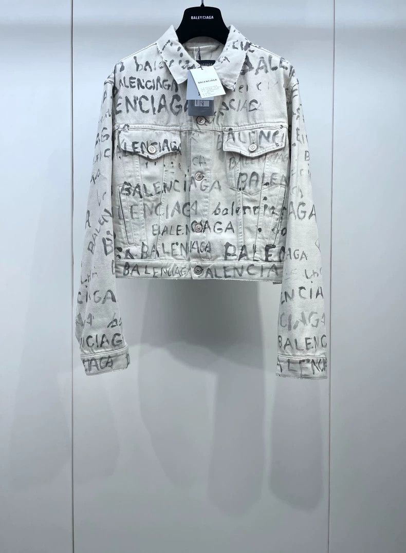 Balenciaga Balenciaga Hot Style Makes Old Graffiti Letters Full of Pr Size XS / US 0-2 / IT 36-38 - 1 Thumbnail