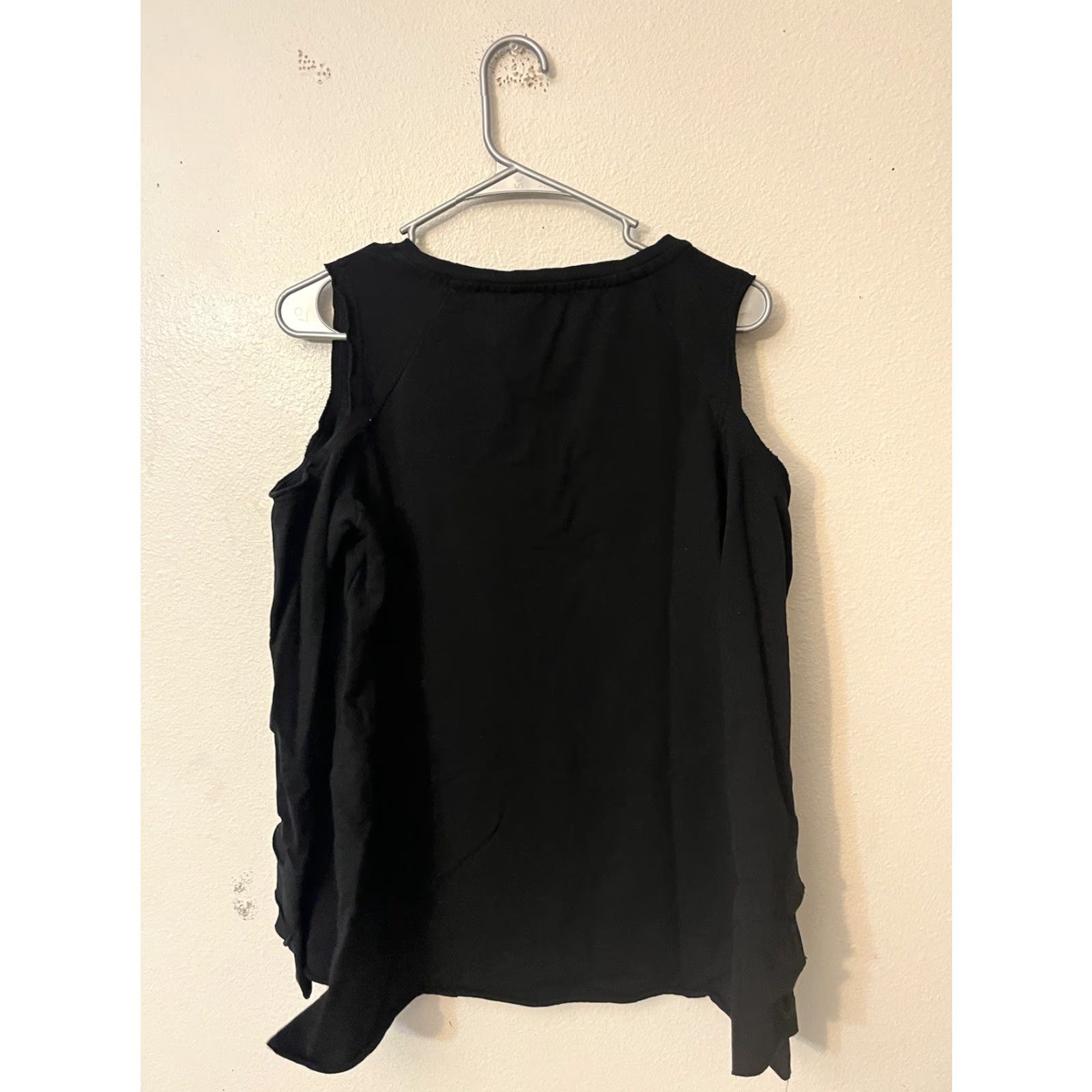 Vince Camuto Vince Camuto Long Sleeve Cold Shoulder Top Black Medium Shirt Womens Vintage No Size M / US 6-8 / IT 42-44 - 3 Thumbnail
